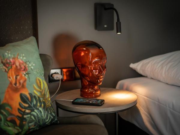 LOGINN Hotel Stuttgart Zuffenhausen : photo 7 de la chambre chambre double supérieure