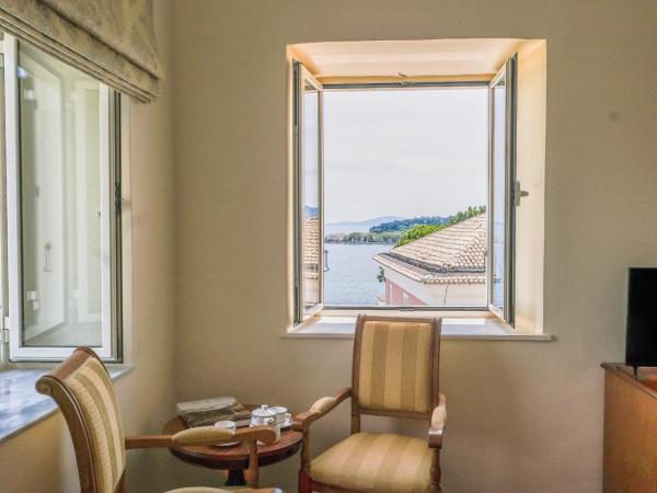 Cavalieri Hotel : photo 3 de la chambre chambre double supérieure - vue sur mer