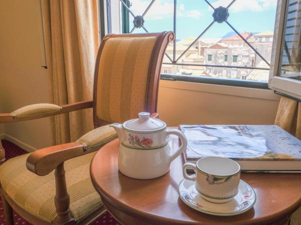 Cavalieri Hotel : photo 9 de la chambre chambre double supérieure - vue sur mer