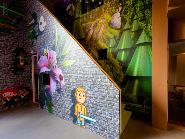 Hotel Not Hotel Rotterdam : photo 5 de la chambre hébergement paysage de folie Éclectique