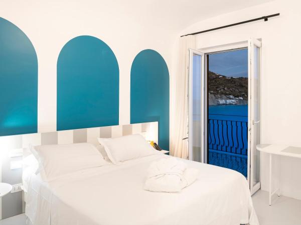 Miramare Sea Resort & Spa : photo 2 de la chambre suite junior avec balcon et terrasse - vue sur mer