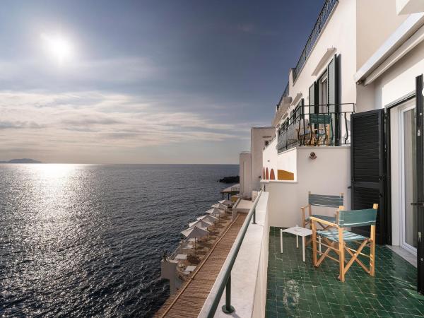 Miramare Sea Resort & Spa : photo 9 de la chambre suite junior avec balcon et terrasse - vue sur mer