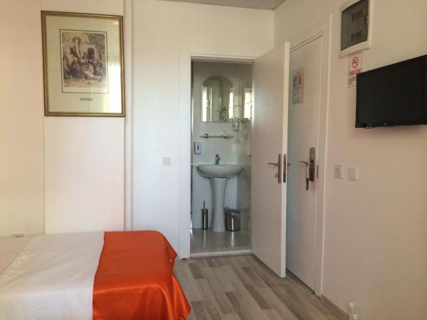 Mutado Hotel : photo 3 de la chambre chambre triple standard