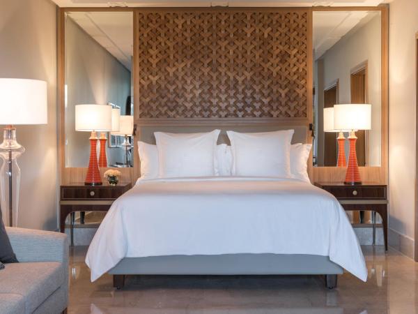 Four Seasons Hotel Tunis : photo 1 de la chambre chambre lit king-size supérieure