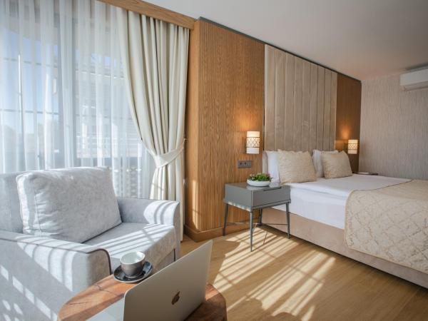 bahçelievler hotels : photo 6 de la chambre chambre double deluxe avec balcon