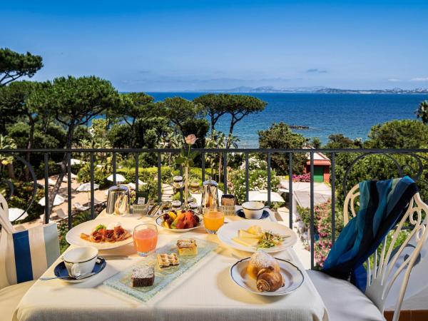 Excelsior Belvedere Hotel & Spa : photo 2 de la chambre chambre double ou lits jumeaux deluxe - vue sur mer