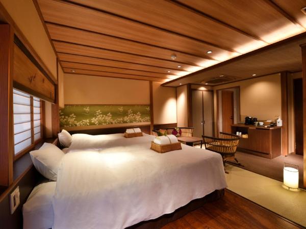 Muromachi Yutone Kyokoyado : photo 2 de la chambre chambre triple avec salle de bains privative et tatami au sol - tokiwa