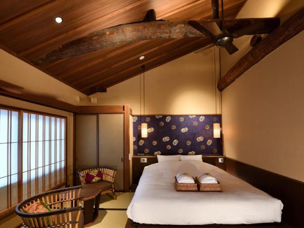 Muromachi Yutone Kyokoyado : photo 1 de la chambre chambre double avec salle de bains privative et tatami au sol - ruri