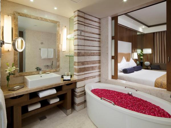 Crowne Plaza New Delhi Okhla, an IHG Hotel : photo 1 de la chambre chambre lit king-size standard - fumeurs