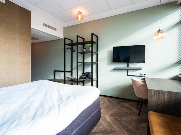 Onderwijshotel De Rooi Pannen Eindhoven : photo 6 de la chambre chambre lit queen-size 