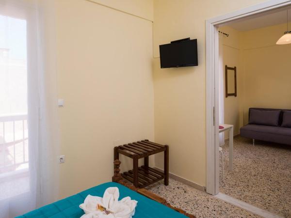 Penelopi Rooms : photo 8 de la chambre grande chambre double ou lits jumeaux