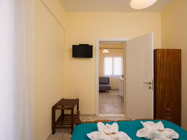 Penelopi Rooms : photo 3 de la chambre grande chambre double ou lits jumeaux