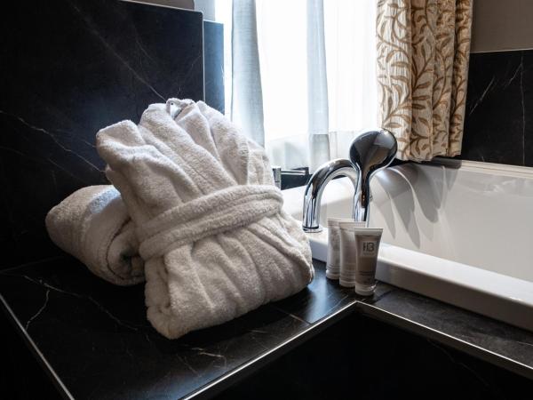 Hotel Master : photo 10 de la chambre chambre premium avec baignoire spa 
