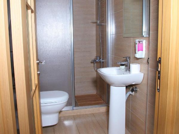 GARDEN HILL HOTEL : photo 8 de la chambre chambre double ou lits jumeaux deluxe - vue sur ville