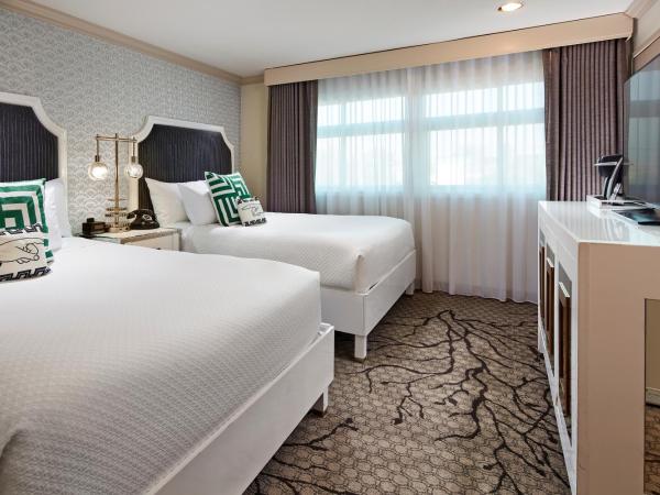 Carlyle Inn : photo 1 de la chambre chambre avec 2 lits queen-size - non-fumeurs