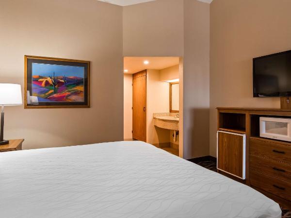 Best Western Plus Saddleback Inn and Conference Center : photo 3 de la chambre suite lit king-size exécutive avec canapé-lit – non-fumeurs