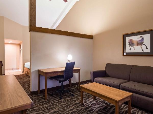 Best Western Plus Saddleback Inn and Conference Center : photo 2 de la chambre suite lit queen-size exécutive - non-fumeurs