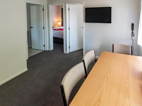 Riccarton Mall Motel : photo 4 de la chambre appartement 2 chambres avec baignoire spa