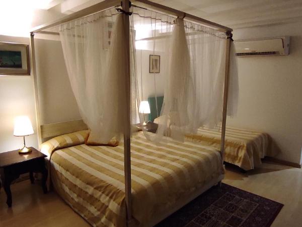 Dimora Al Doge Beato vista canale : photo 5 de la chambre chambre triple deluxe