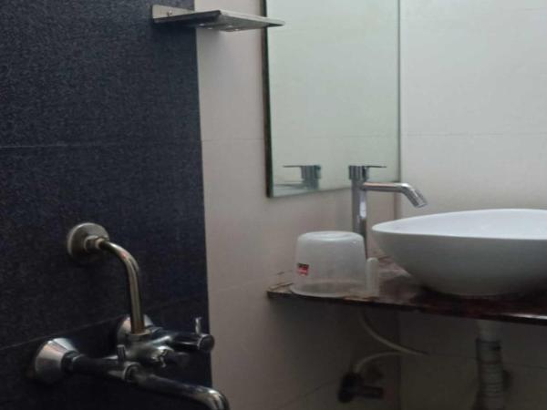 Radha Krishna Residency : photo 4 de la chambre ac deluxe