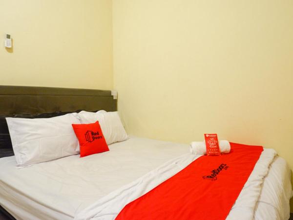 RedDoorz near Sleman City Hall 3 : photo 1 de la chambre chambre double standard