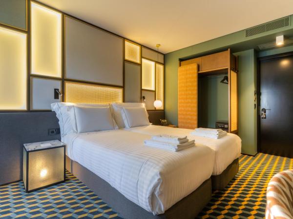 The Convo Porto Hotel & Apartment : photo 6 de la chambre chambre double ou lits jumeaux supérieure avec terrasse