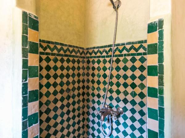 Riad Jardin Chrifa : photo 5 de la chambre chambre quadruple - vue sur jardin