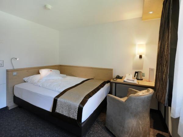 Hotel Ambiance : photo 2 de la chambre chambre simple