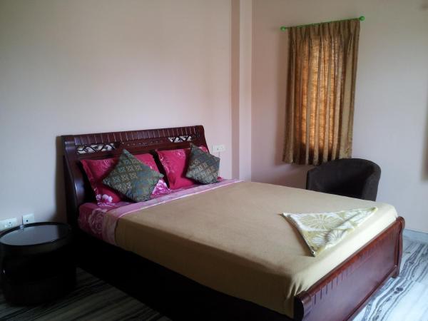 Roshini Serviced Apartments : photo 3 de la chambre appartement 2 chambres