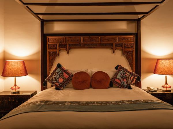 Hotel Penaga : photo 5 de la chambre suite transfer 1 chambre avec jacuzzi et balcon