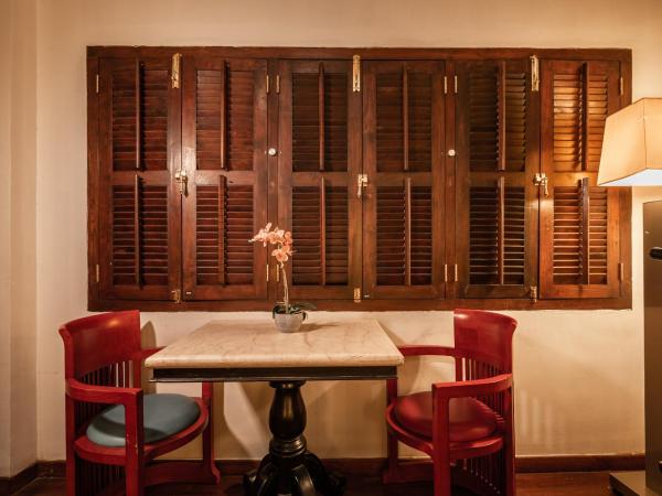 Hotel Penaga : photo 7 de la chambre chambre lit king-size hutton deluxe avec jacuzzi