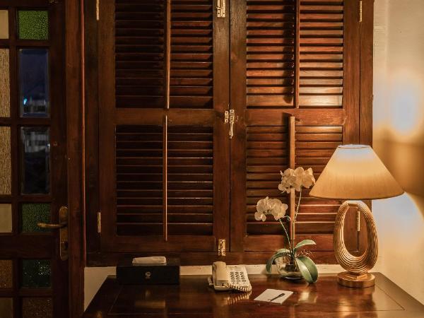 Hotel Penaga : photo 3 de la chambre chambre lits jumeaux hutton deluxe avec jacuzzi et balcon