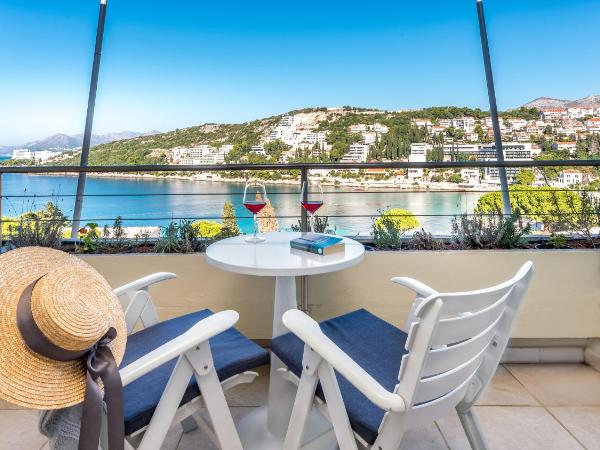 Hotel Uvala : photo 9 de la chambre chambre double/lits jumeaux - balcon et vue sur mer