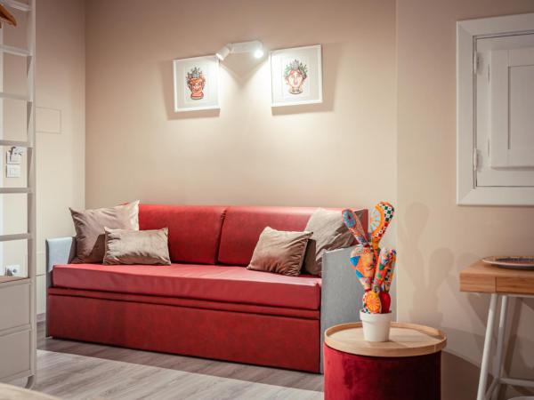 A'Coffa - Rooms&Breakfast : photo 2 de la chambre chambre triple avec salle de bains privative