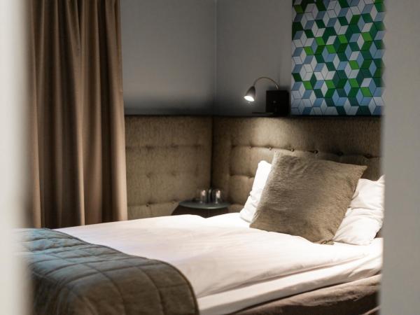 Hotel Poseidon : photo 2 de la chambre chambre double Économique (lit de 140 cm)