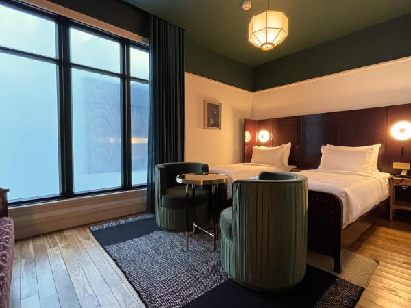 The Chow Kit - an Ormond Hotel : photo 1 de la chambre the little towkay suite