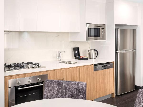 Meriton Suites Chatswood : photo 3 de la chambre suite moderne 2 chambres