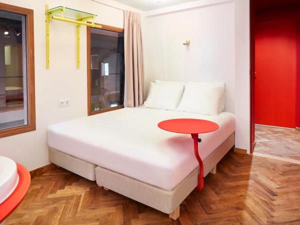 Hotel Not Hotel Rotterdam : photo 3 de la chambre hébergement candy house