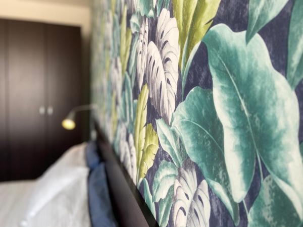 Residence Acqua Suite Marina : photo 9 de la chambre appartement 3 chambres avec balcon