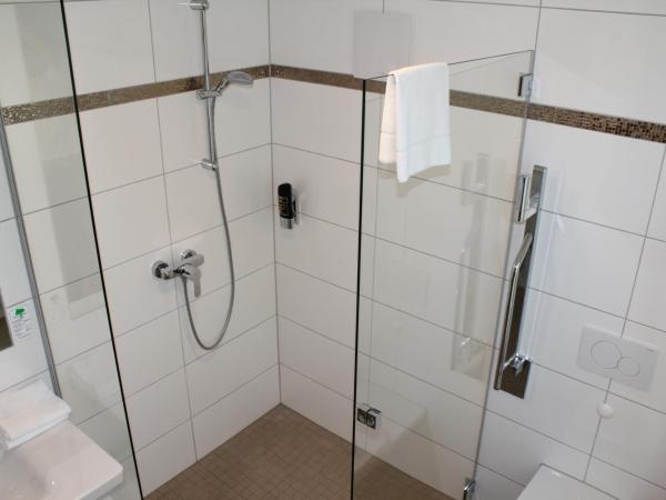 Arena an der Friedberger Warte : photo 2 de la chambre chambre double - accessible aux personnes à mobilité réduite