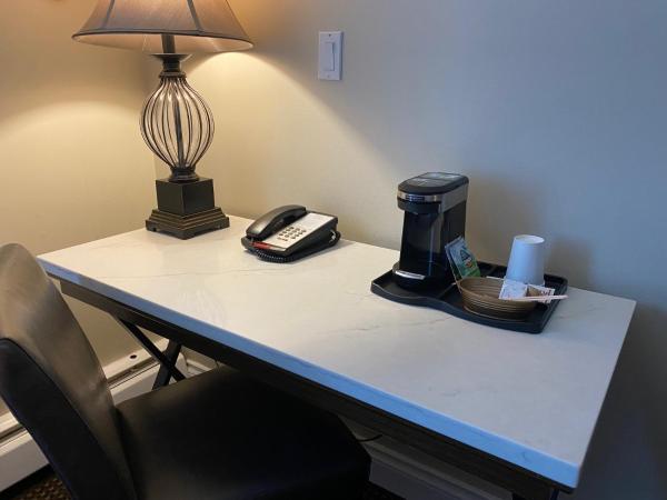 Arbutus Inn : photo 1 de la chambre chambre double avec 2 lits doubles