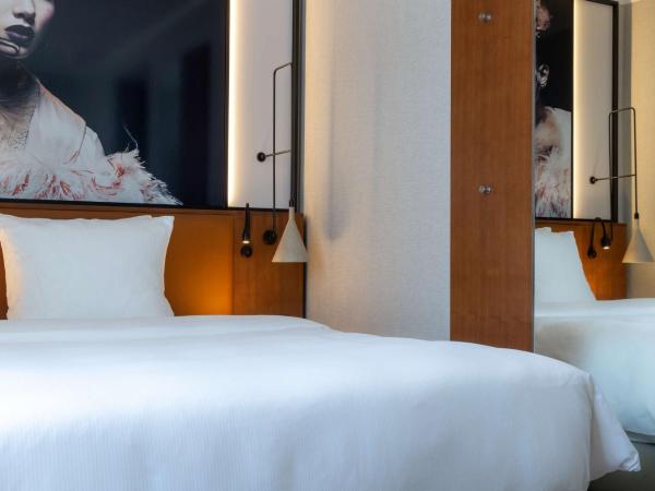 Radisson Blu, Basel : photo 2 de la chambre chambre premium