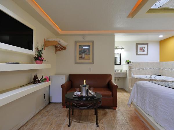 Romantic Inn & Suites : photo 2 de la chambre suite lune de miel