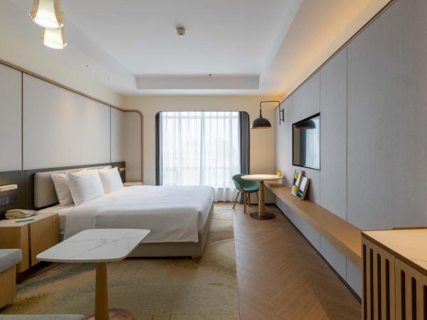 Holiday Inn Chongqing Guanyinqiao, an IHG Hotel : photo 2 de la chambre chambre lit king-size standard