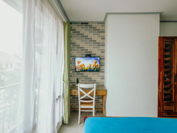 Urbanest Inn House TB Simatupang : photo 3 de la chambre chambre double deluxe