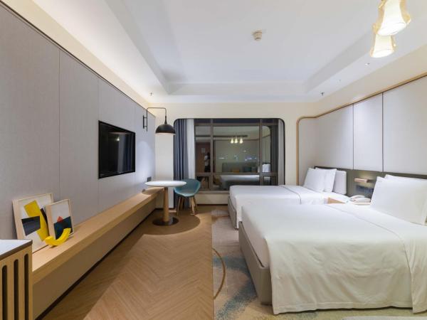 Holiday Inn Chongqing Guanyinqiao, an IHG Hotel : photo 2 de la chambre chambre double standard avec 2 lits doubles - vue sur ville