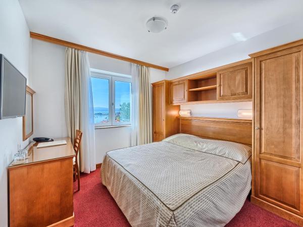 Hotel Villa Dvor : photo 1 de la chambre chambre double standard