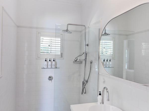 Sunrise Guesthouse : photo 4 de la chambre chambre lit king-size