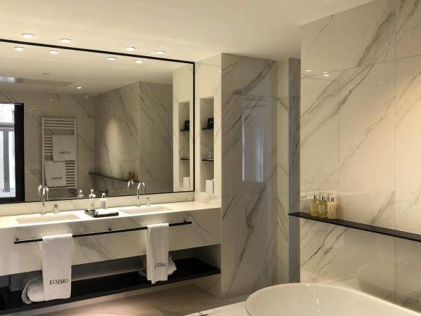 Kozmo Hotel Suites & Spa - Small Luxury Hotels of the World : photo 4 de la chambre suite junior avec accès au spa