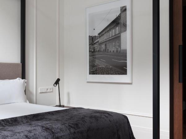 Kozmo Hotel Suites & Spa - Small Luxury Hotels of the World : photo 3 de la chambre suite junior avec accès au spa